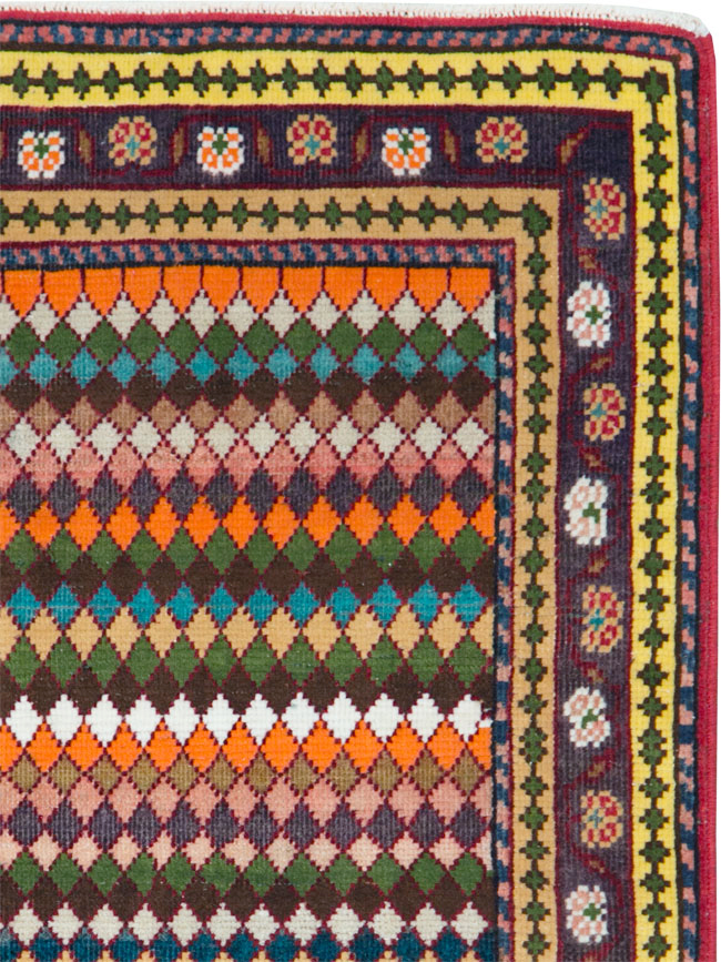 Vintage Persian Mahal Small Runner, No.27870 - Gsblank