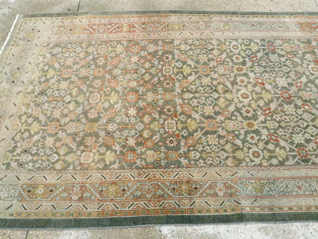 Antique Persian Mahal Gallery Carpet, No.27920 - Gsblank