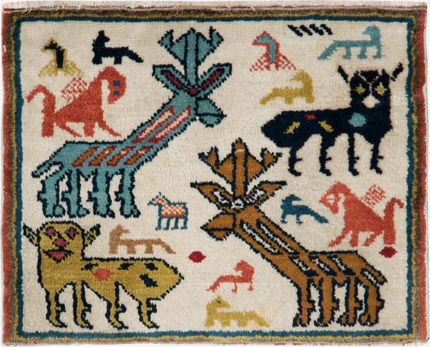 Vintage Turkish Anatolian Pictorial Rug, No.27940 - Gsblank