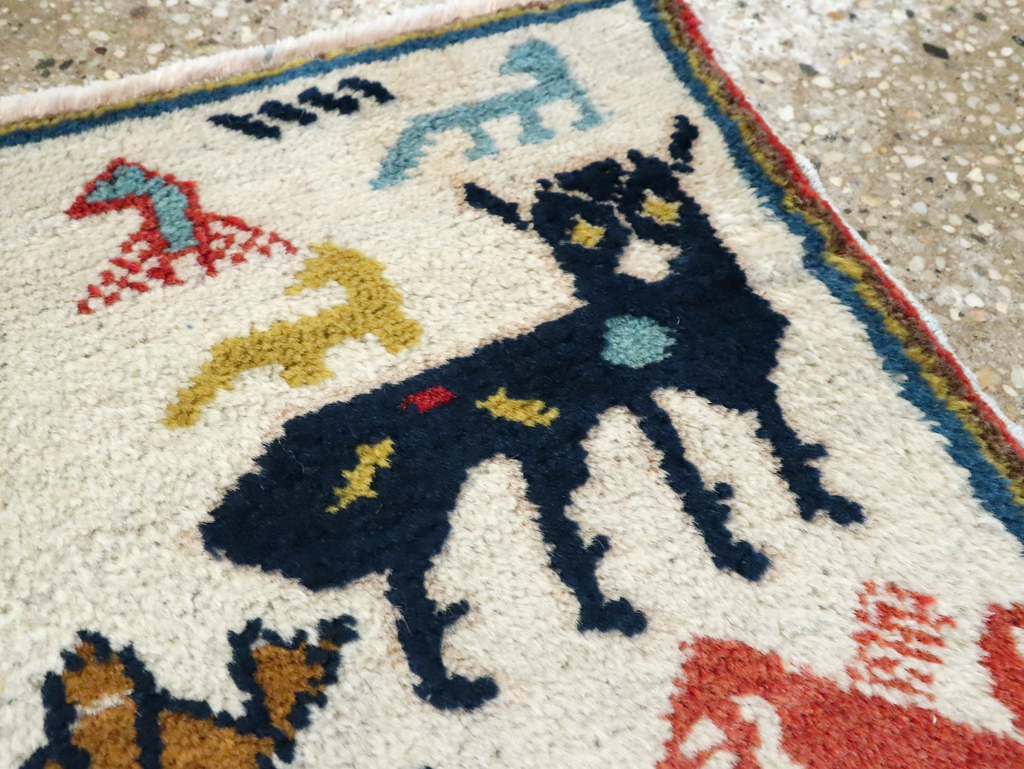 Vintage Turkish Anatolian Pictorial Rug, No.27940 - Gsblank