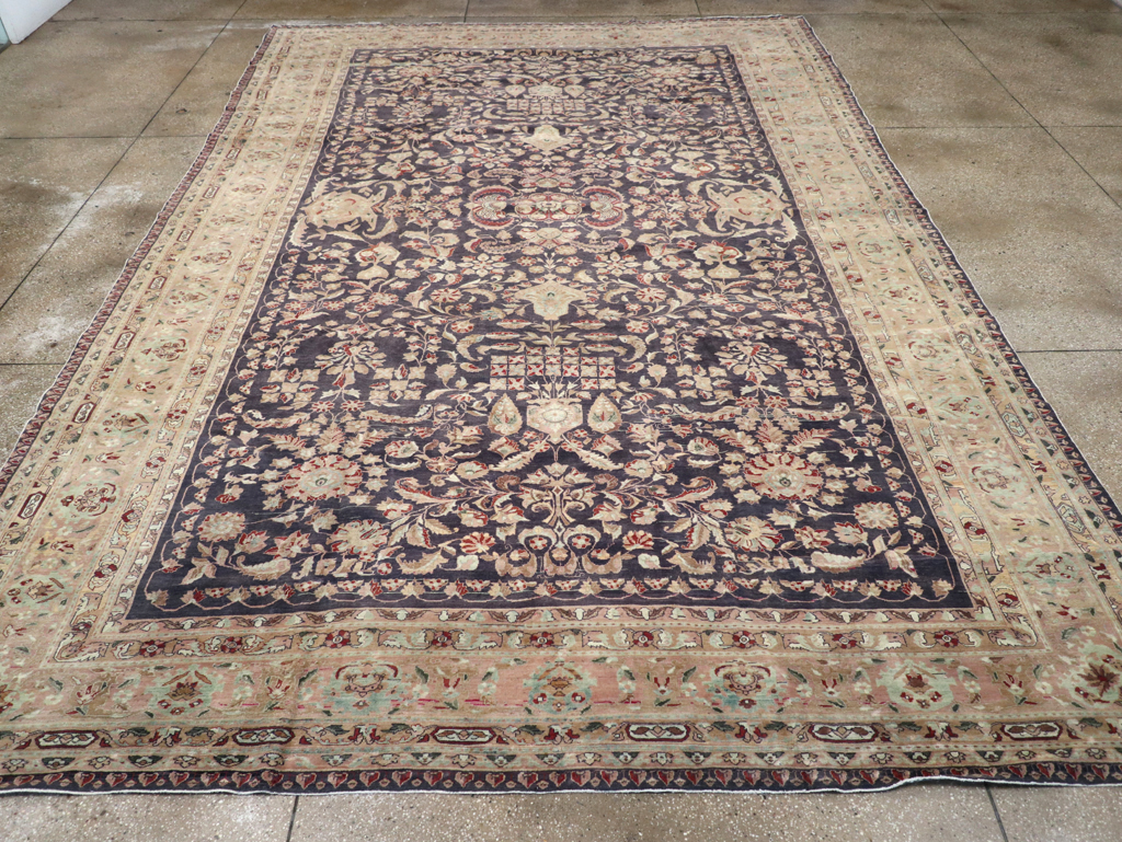 Vintage Persian Sarouk Carpet, No.27951 - Gsblank