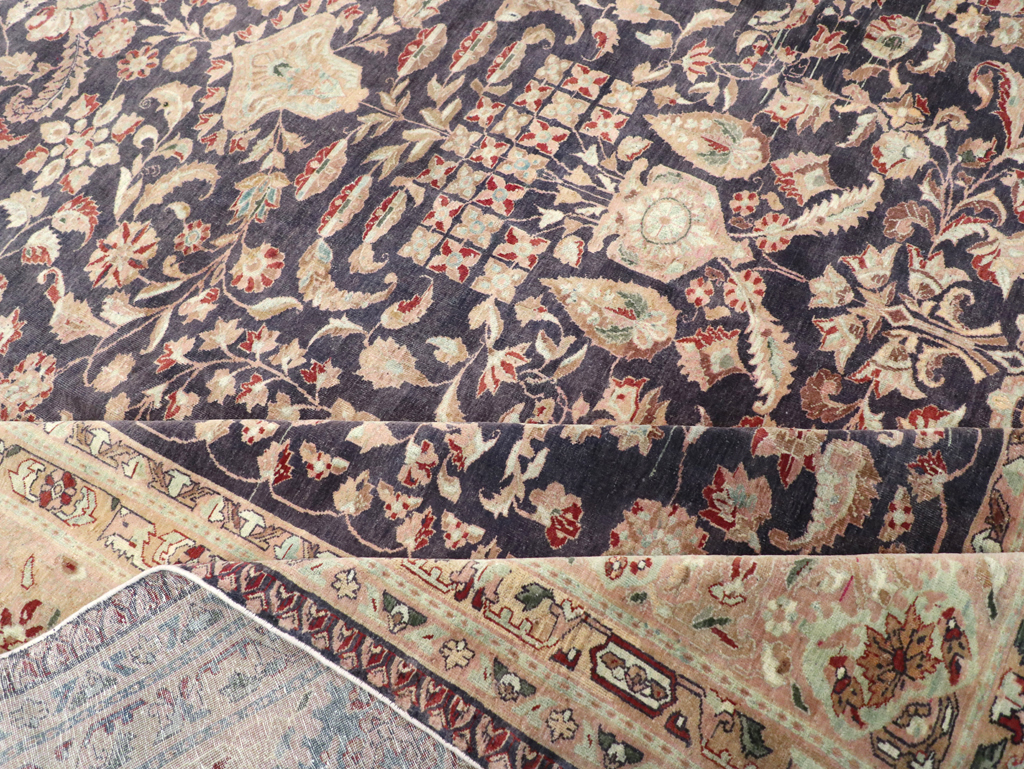 Vintage Persian Sarouk Carpet, No.27951 - Gsblank