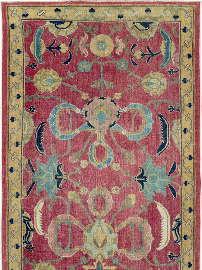 Antique Persian Isfahan Runner, No.27969 - Gsblank