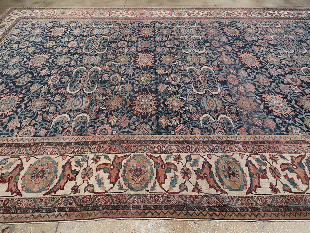 Antique Persian Malayer Carpet, No.27983 - Gsblank