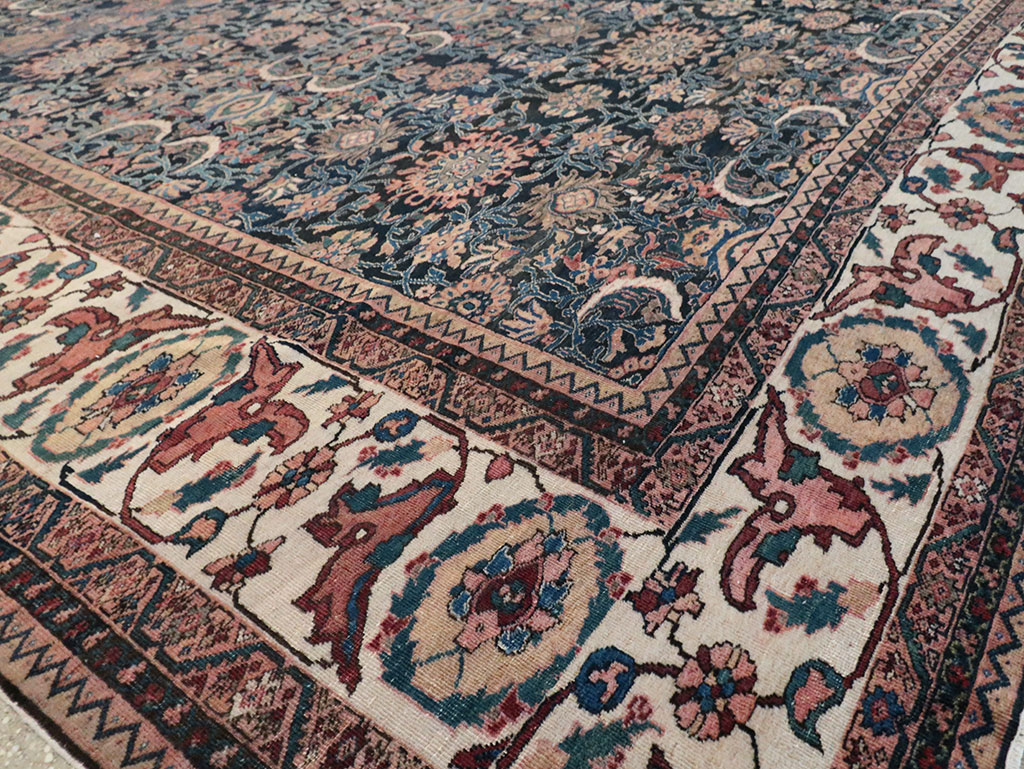 Antique Persian Malayer Carpet, No.27983 - Gsblank