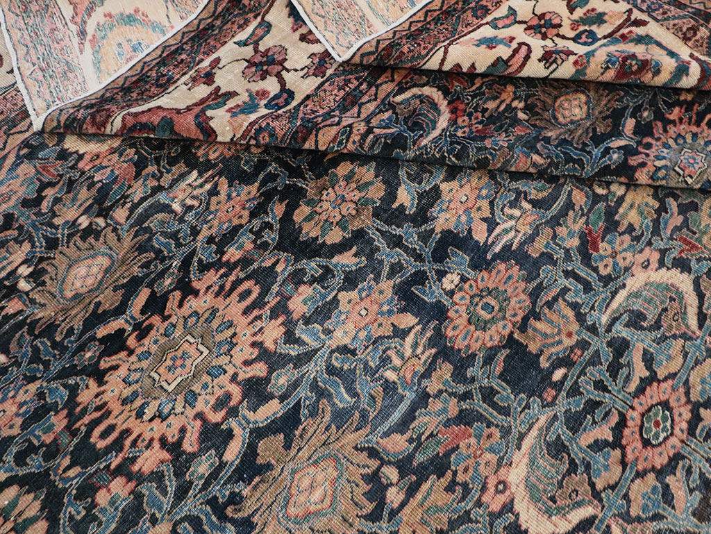 Antique Persian Malayer Carpet, No.27983 - Gsblank