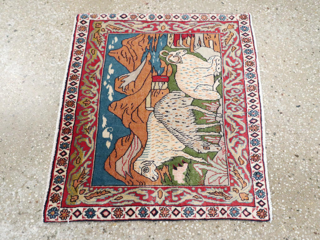 Vintage Persian Sarouk Rug, No.27988 - Gsblank