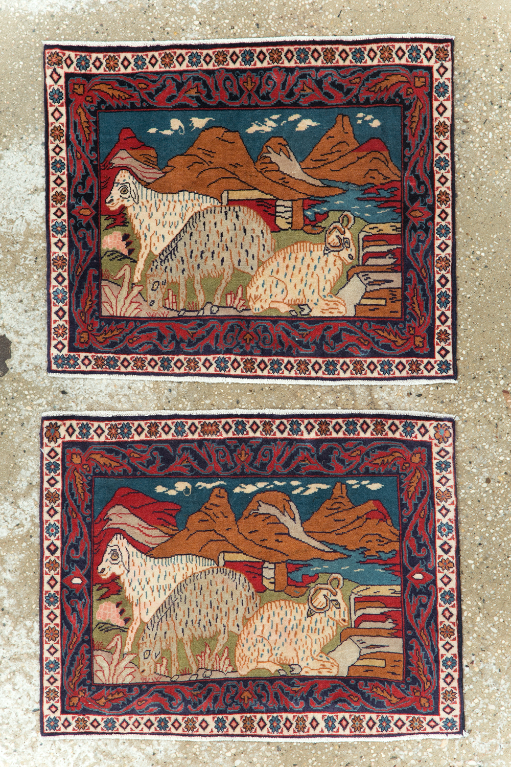 Vintage Persian Sarouk Pictorial Throw Rug (Pair: 2 of 2), No.27995 - Gsblank