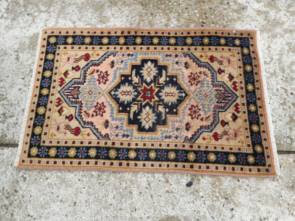 Vintage Persian Ardabil Rug (Pair: 1 of 2), No.27998 - Gsblank