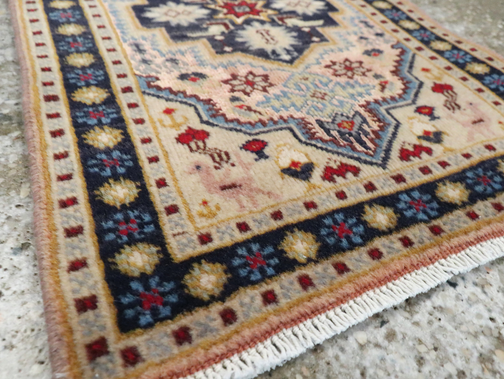 Vintage Persian Ardabil Rug (Pair: 1 of 2), No.27998 - Gsblank