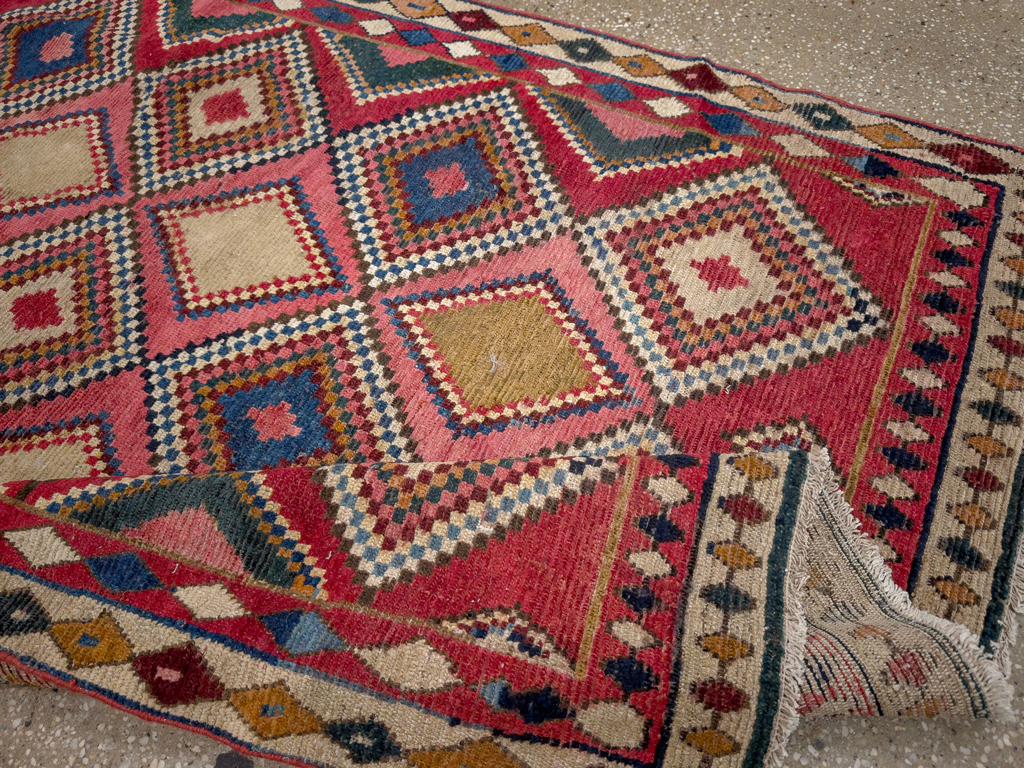 Antique Persian Gabbeh Accent Rug, No.28011 - Gsblank