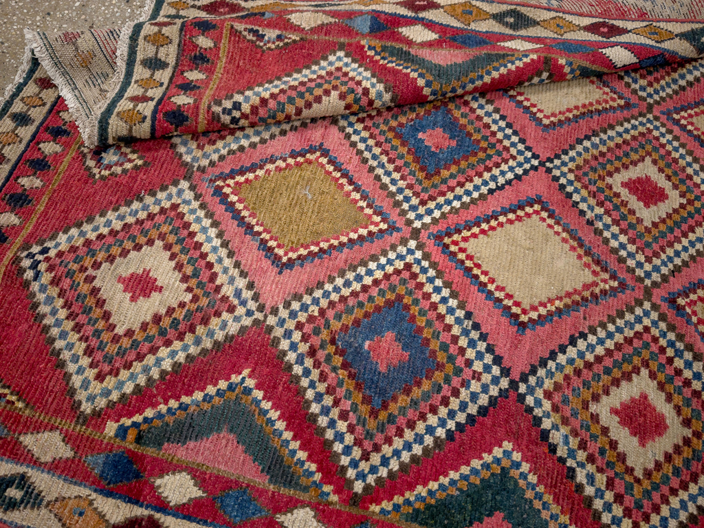 Antique Persian Gabbeh Accent Rug, No.28011 - Gsblank