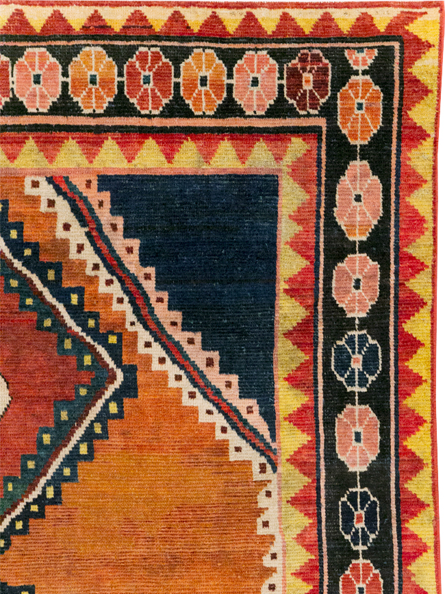 Vintage Persian Gabbeh Accent Rug, No.28012 - Gsblank
