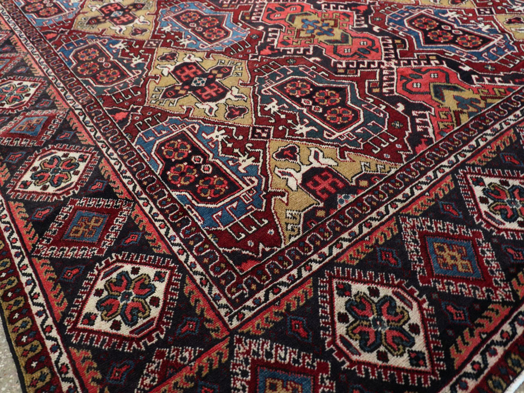 Vintage Persian Heriz Carpet, No.28022 - Gsblank