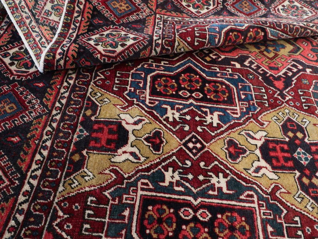 Vintage Persian Heriz Carpet, No.28022 - Gsblank