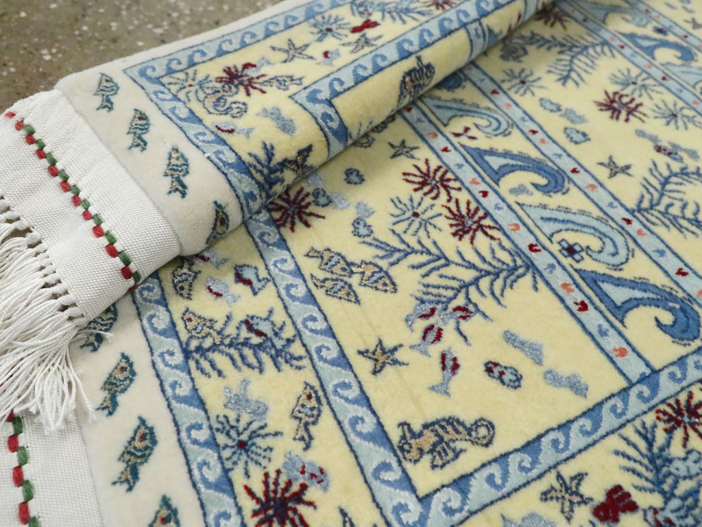 Vintage Persian Isfahan Pictorial Throw Rug (Pair: 1 of 2), No.28023 - Gsblank