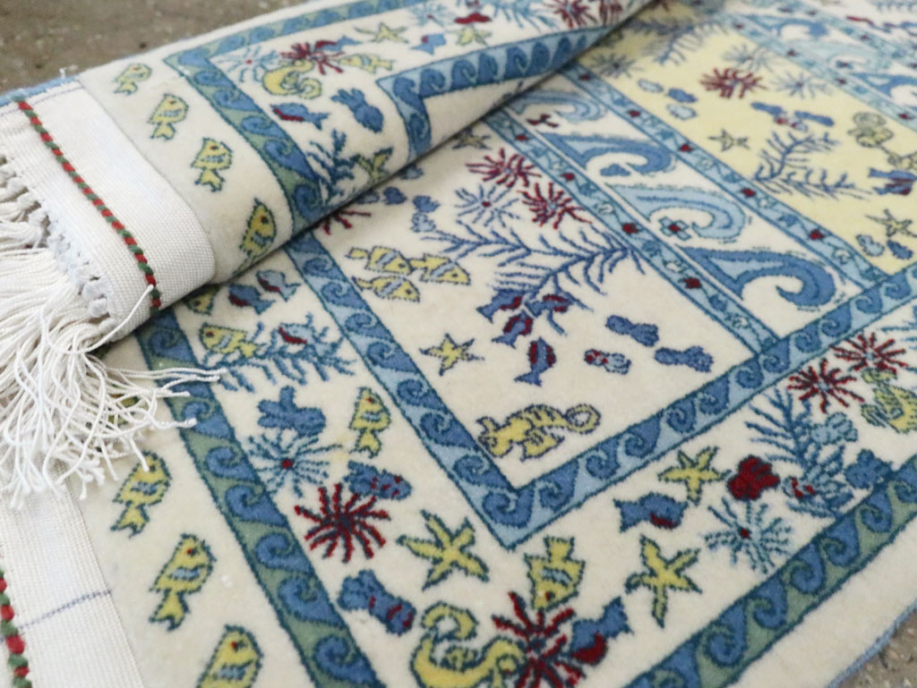 Vintage Persian Isfahan Pictorial Throw Rug (Pair: 2 of 2), No.28024 - Gsblank