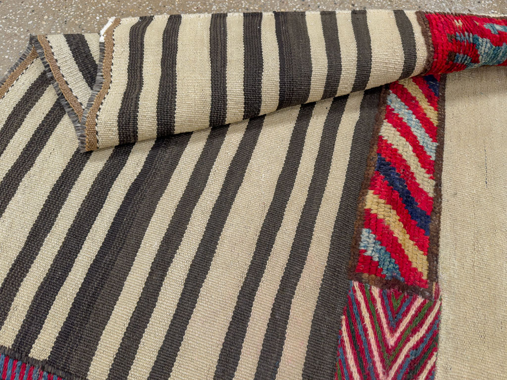 Persian Pictorial Kilim, No.28051 - Gsblank