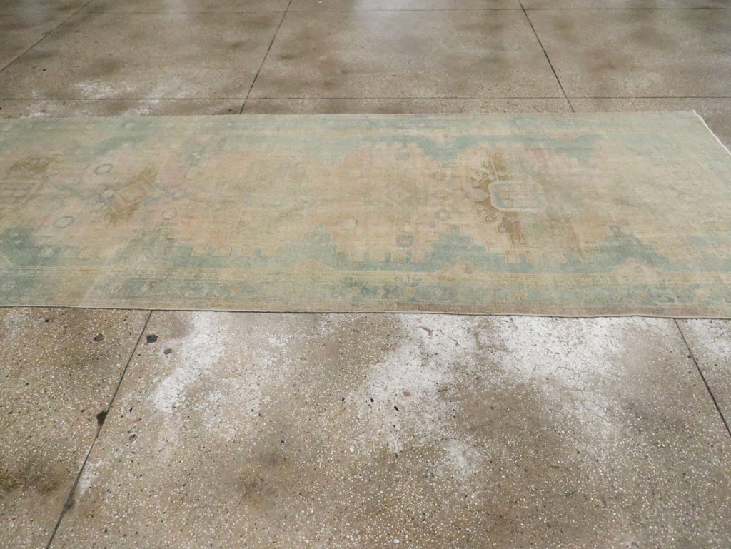 Vintage Persian Bakhtiari Gallery Rug, No.28058 - Gsblank