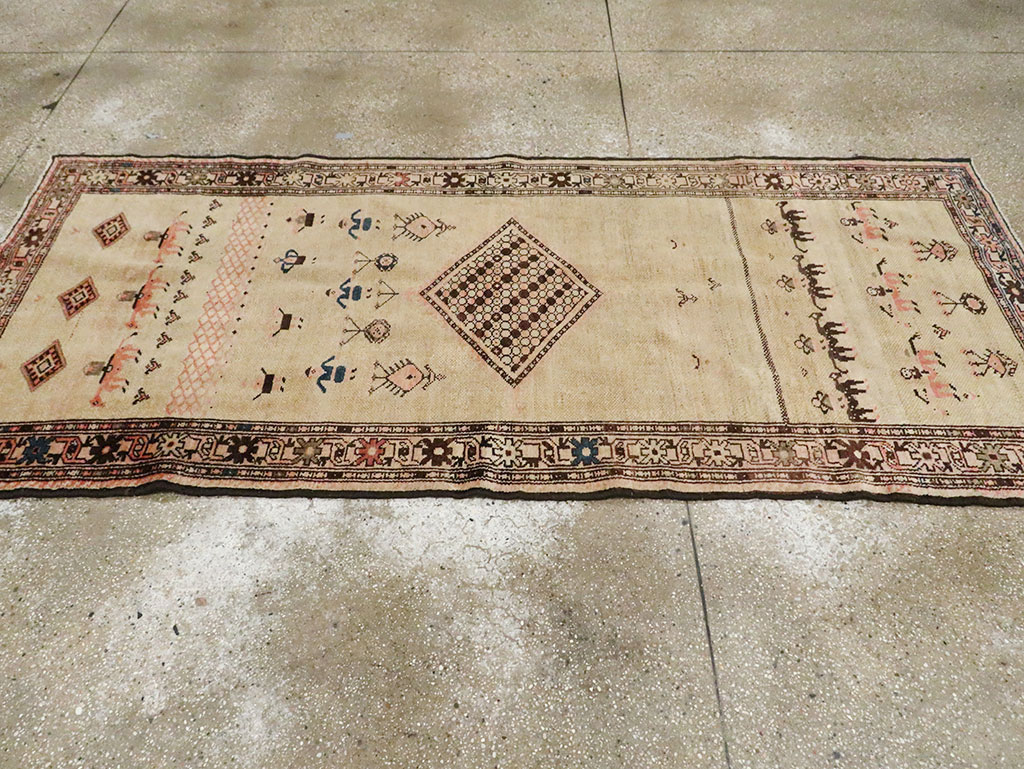 Antique Persian Serab Pictorial Runner, No.28065 - Gsblank