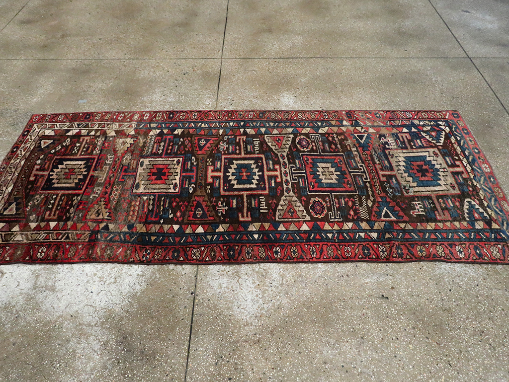 Vintage Northwest Persian Rug, No.28069 - Gsblank