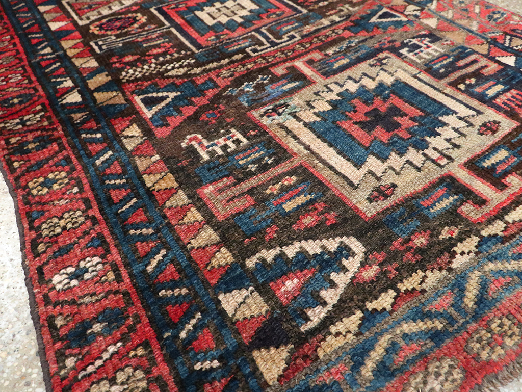 Vintage Northwest Persian Rug, No.28069 - Gsblank