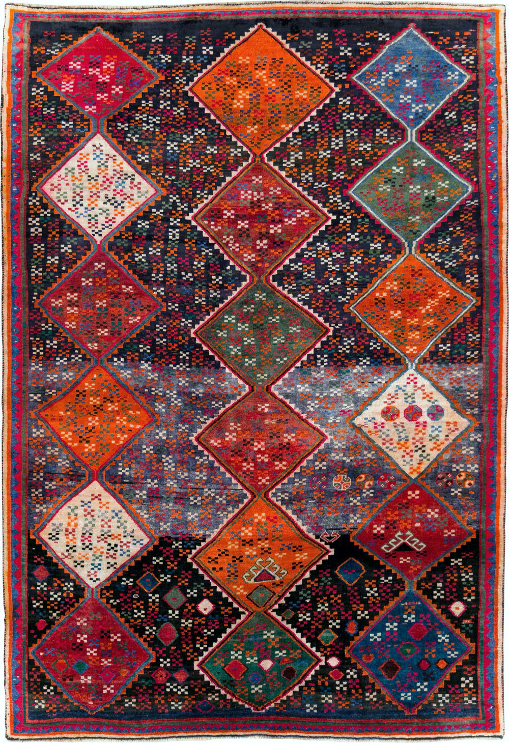 Vintage Persian Shiraz Accent Rug, No.28079 - Gsblank