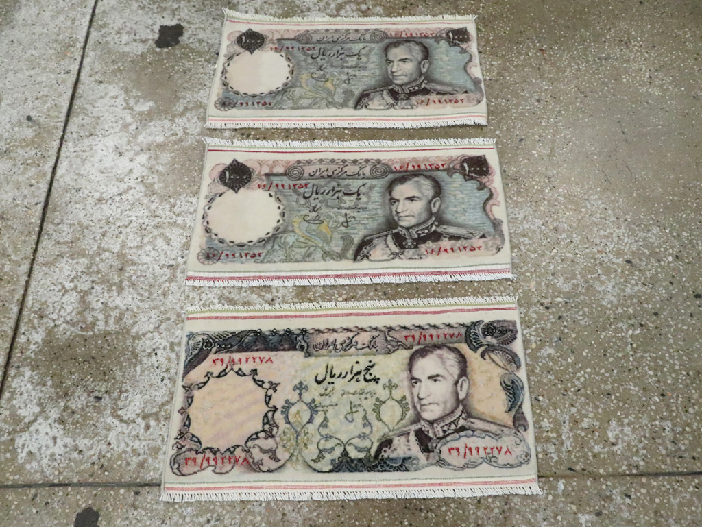 Vintage Persian Tabriz Pictorial Rug, No.28090 - Gsblank