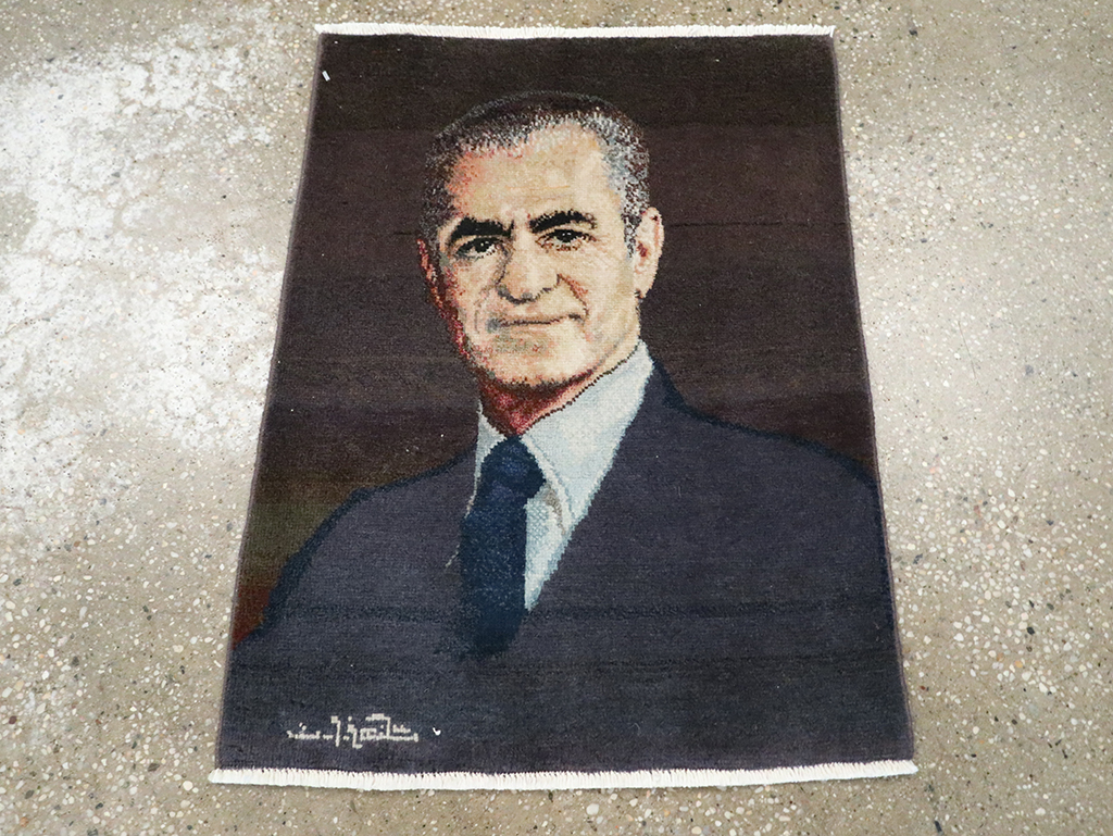 Vintage Persian Tabriz Pictorial Rug, No.28092 - Gsblank