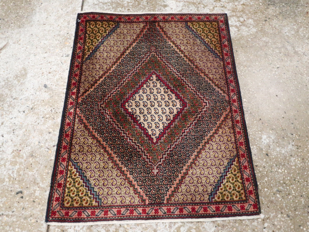 Vintage Persian Tabriz Throw Rug, No.28099 - Gsblank