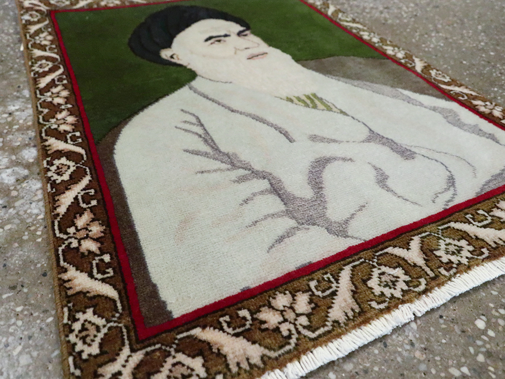 Vintage Persian Tabriz Pictorial Rug, No.28100 - Gsblank