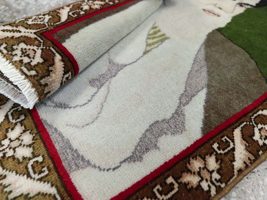 Vintage Persian Tabriz Pictorial Rug, No.28100 - Gsblank