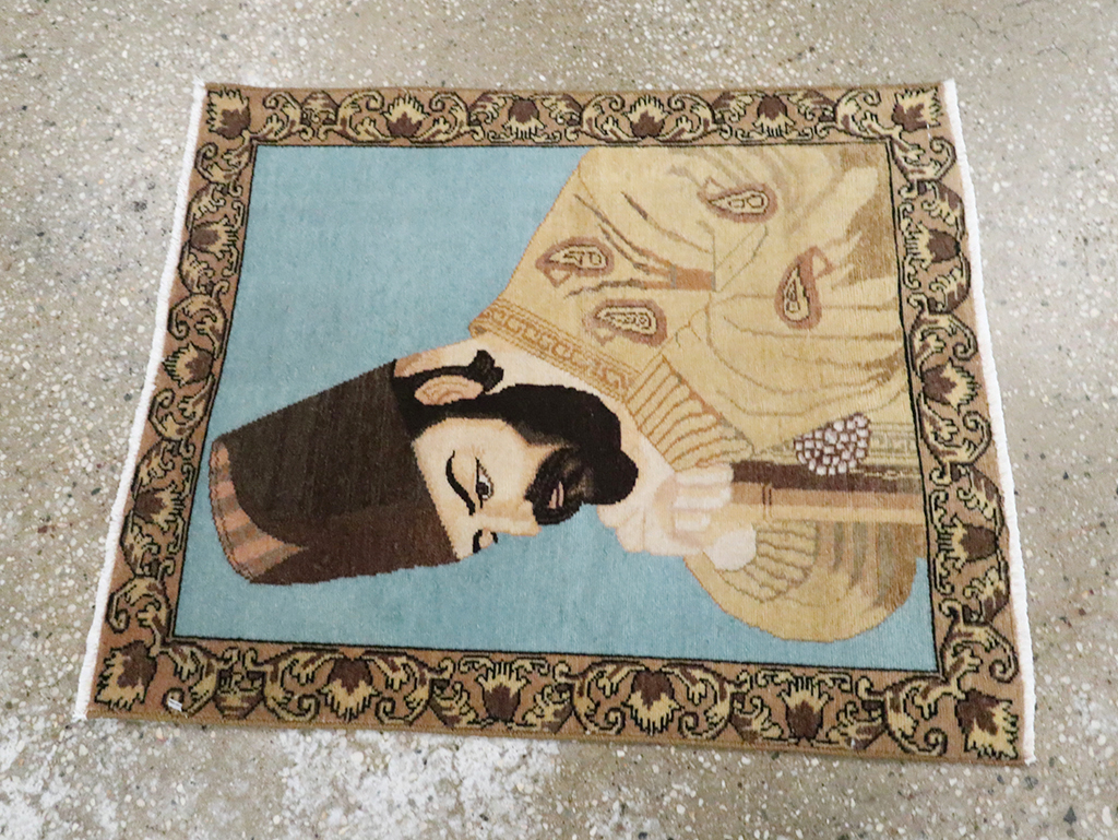 Vintage Persian Tabriz Pictorial Rug, No.28102 - Gsblank