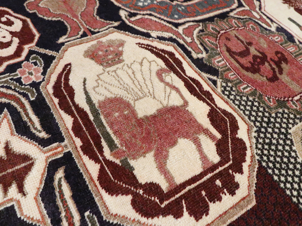 Vintage Persian Tabriz Pictorial Rug, No.28106 - Gsblank