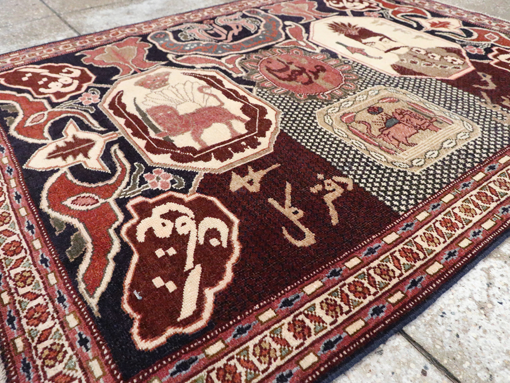 Vintage Persian Tabriz Pictorial Rug, No.28106 - Gsblank