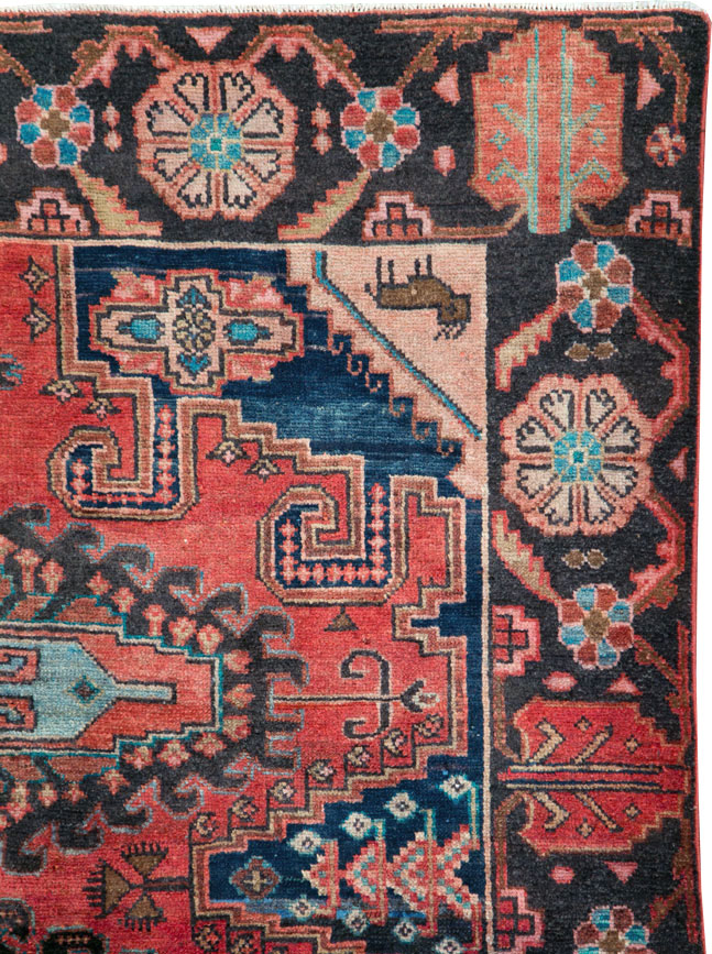 Vintage Persian Veece Rug, No.28108 - Gsblank