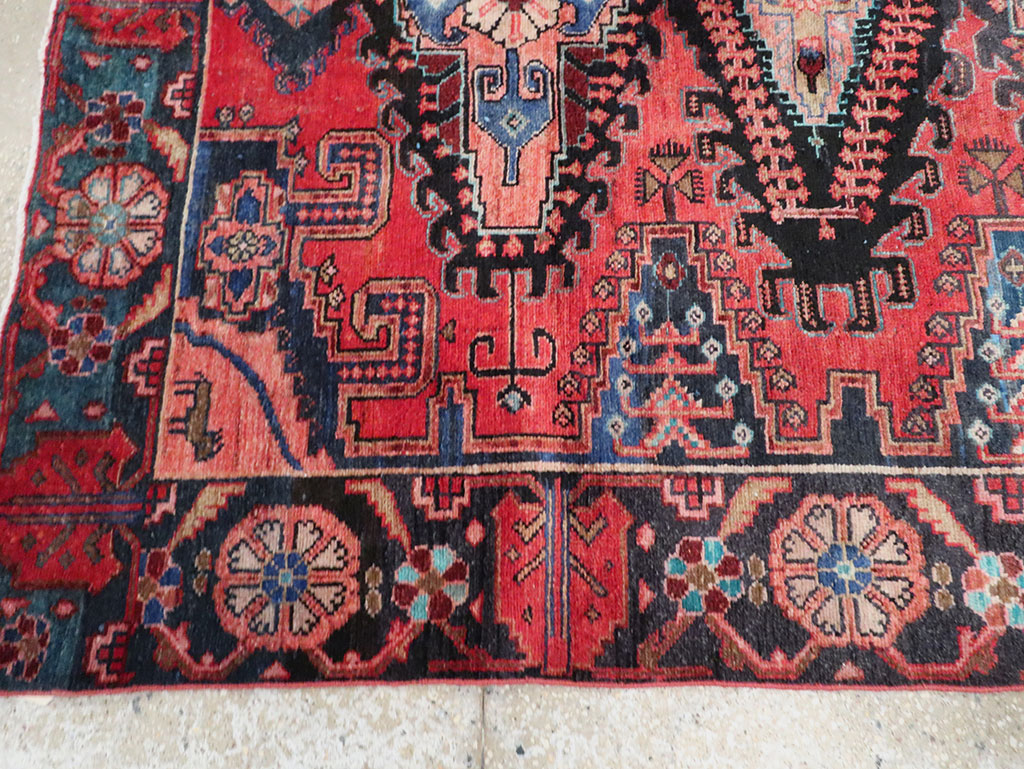 Vintage Persian Veece Rug, No.28108 - Gsblank
