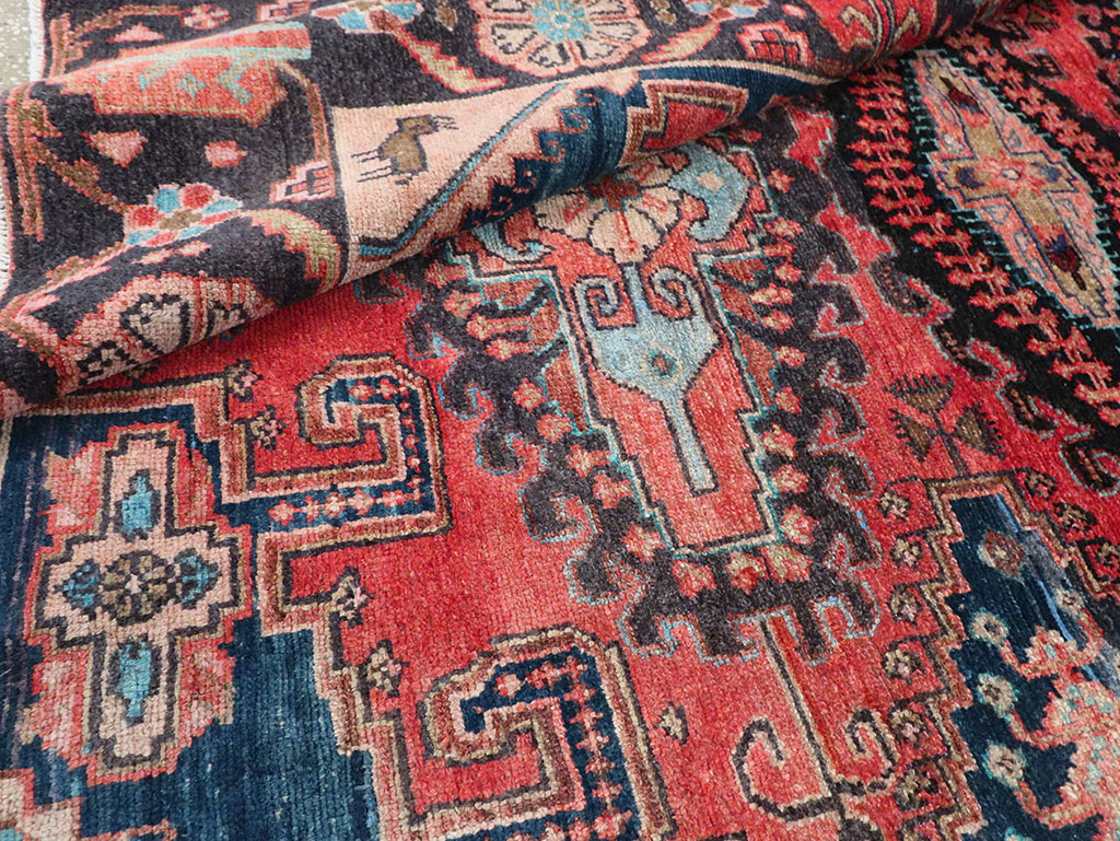 Vintage Persian Veece Rug, No.28108 - Gsblank