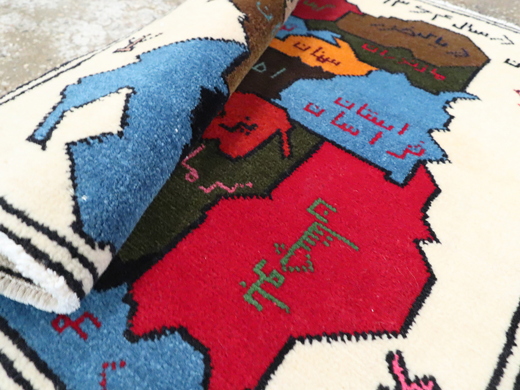 Vintage Persian Baluch Square Map Rug, No.28113 - Gsblank