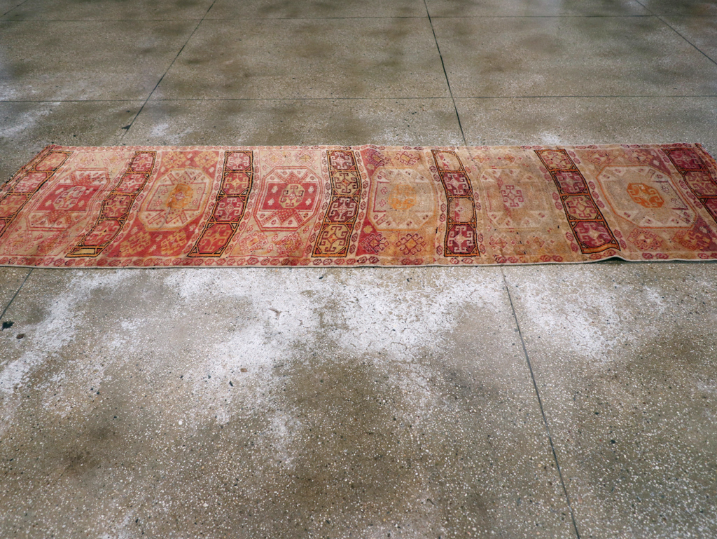 Vintage Turkish Anatolian Runner, No.28117 - Gsblank