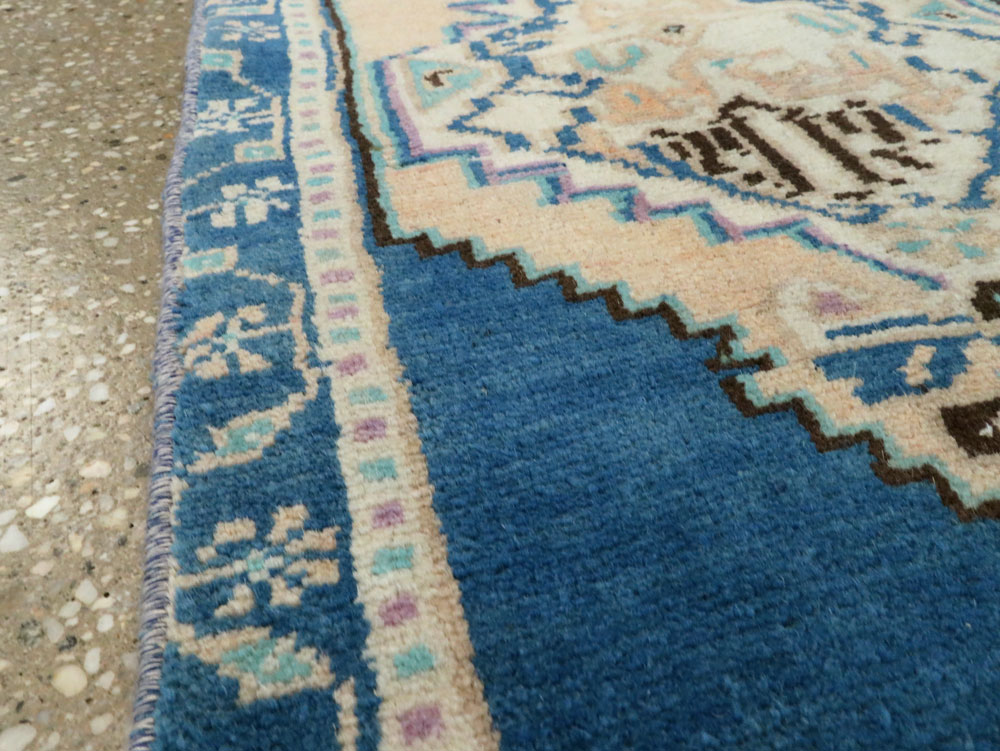 Vintage Turkish Anatolian Throw Rug, No.28118 - Gsblank