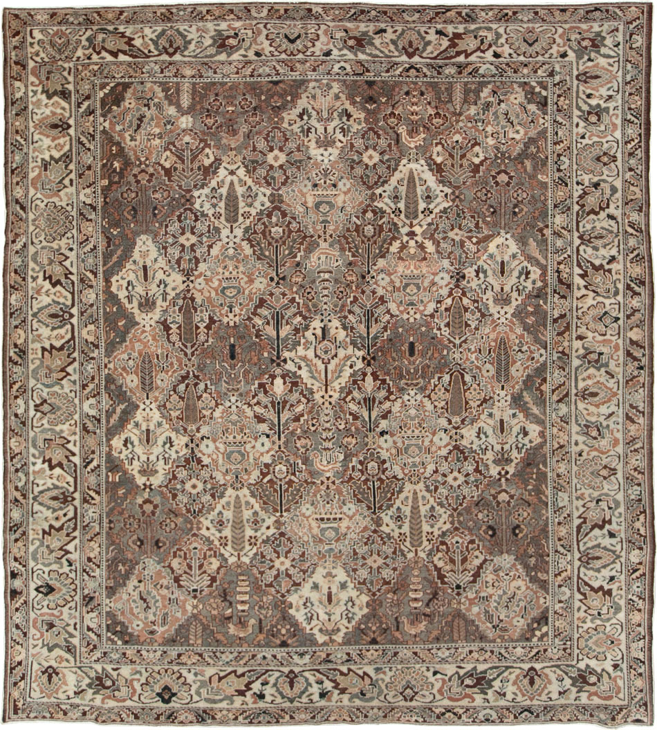 Antique Persian Square Bakhtiari Carpet, No.28122 - Gsblank