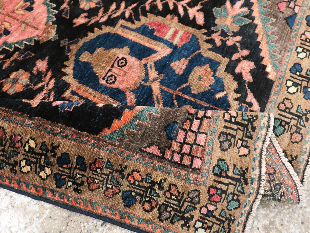 Antique Persian Pictorial Malayer Rug, No.28133 - Gsblank