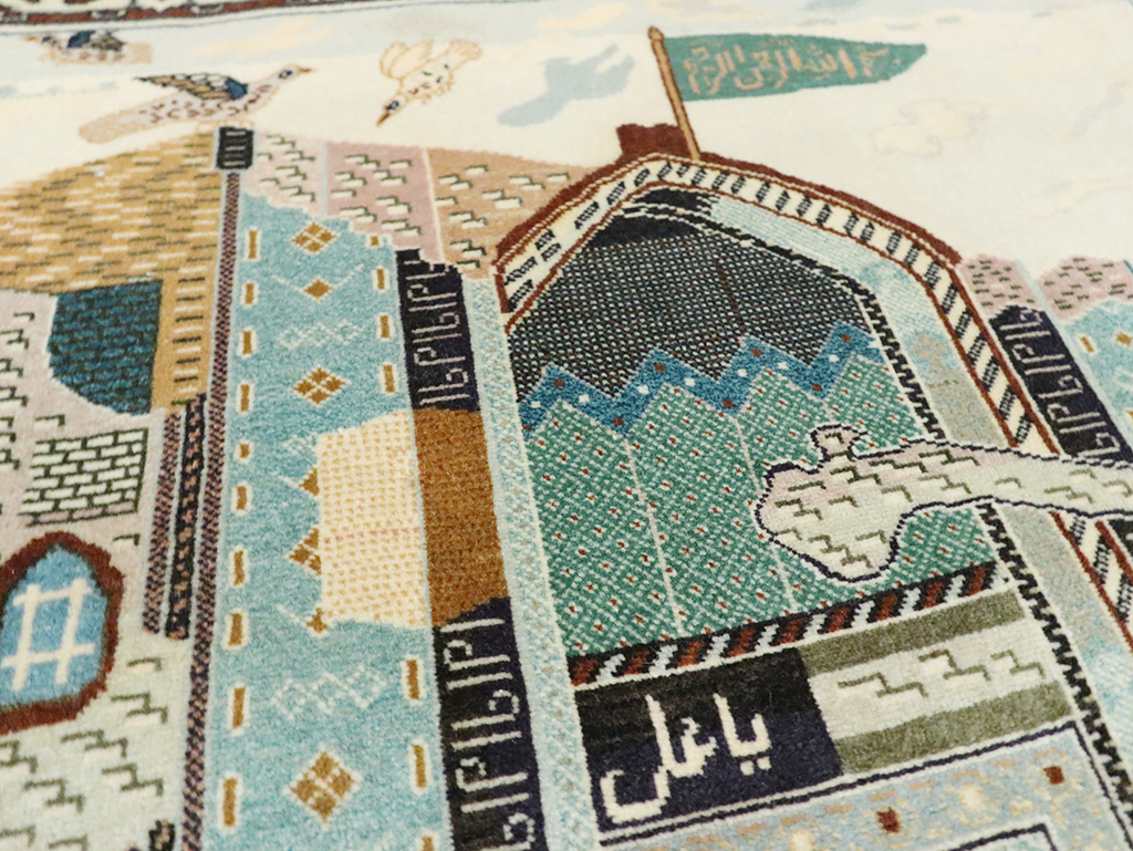 Vintage Persian Pictorial Tabriz Rug, No.28135 - Gsblank