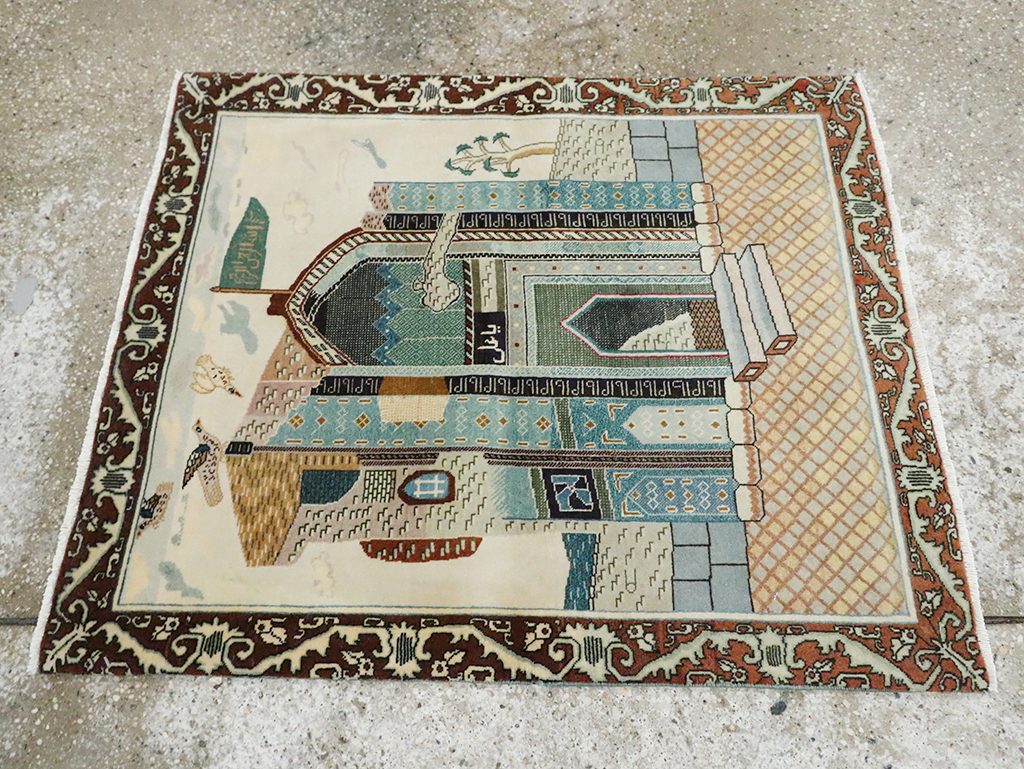 Vintage Persian Pictorial Tabriz Rug, No.28135 - Gsblank