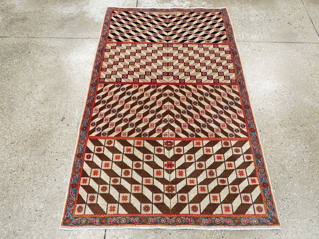 Vintage Persian Tabriz Rug, No.28151 - Gsblank