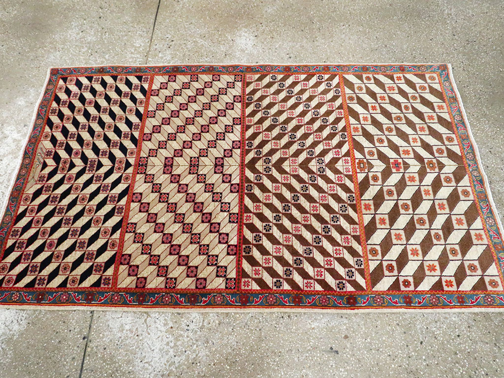 Vintage Persian Tabriz Rug, No.28151 - Gsblank