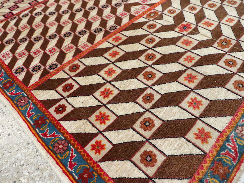 Vintage Persian Tabriz Rug, No.28151 - Gsblank