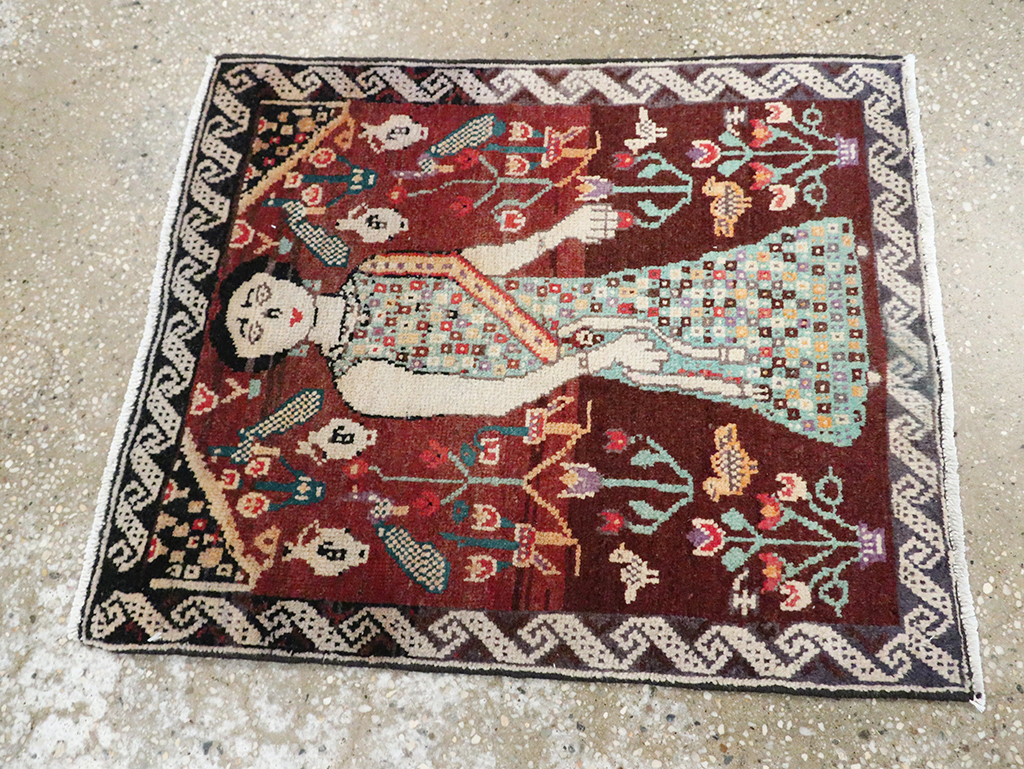 Vintage Persian Hamadan Pictorial Rug, No.28161 - Gsblank
