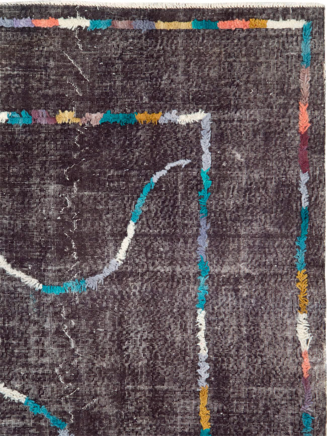 Modern Turkish Anatolian Distressed Room Size Carpet, No.28167 - Gsblank